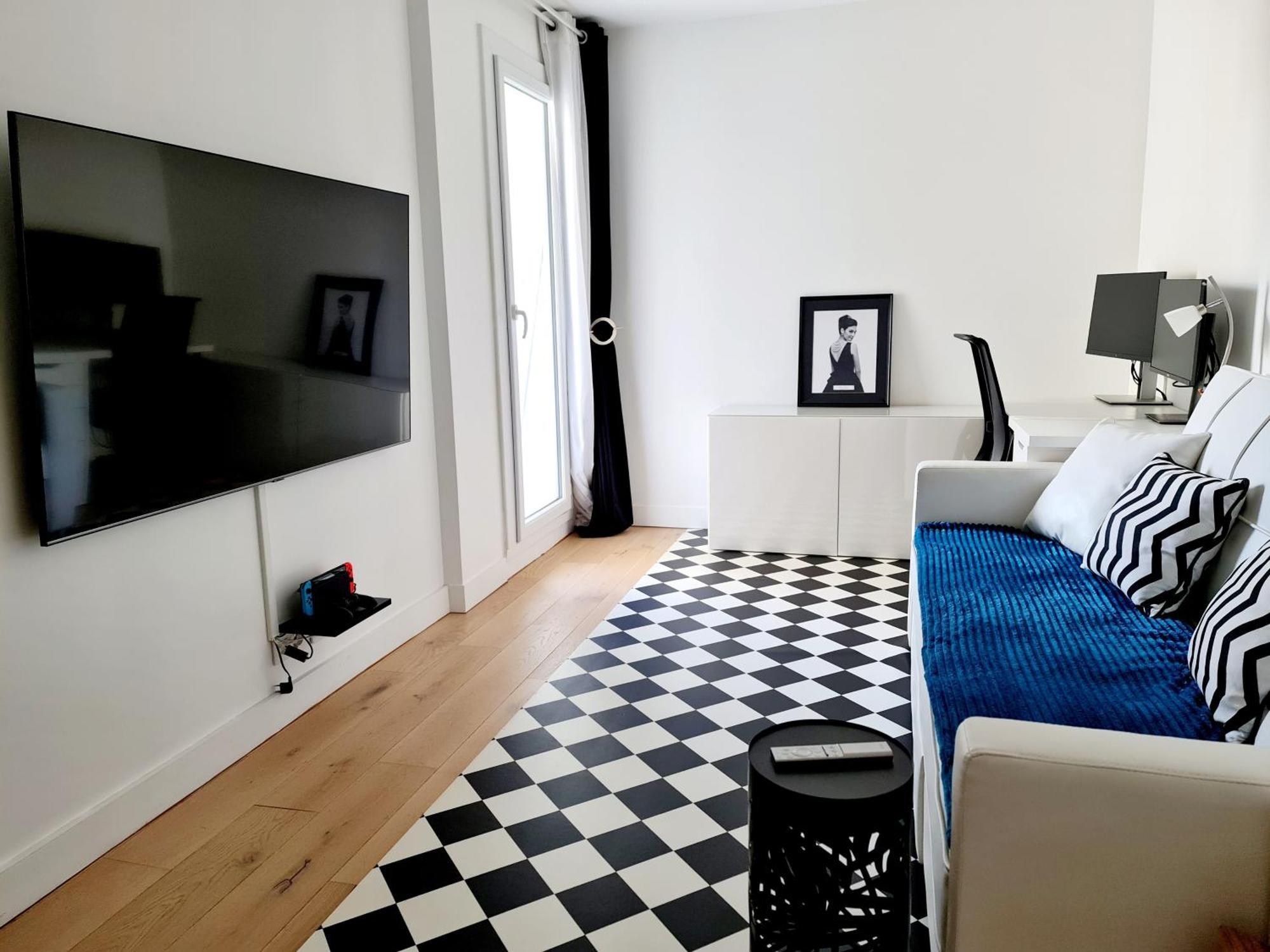 Chambre, Salle De Bain Et Salon Prive - Paris La Defense Puteaux Esterno foto